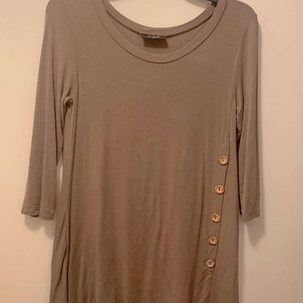 Loose Shirt/Dress with button accents